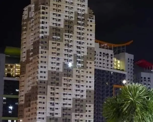 New! Cozy&functional, Manhattan Plaza Tower 1 W/ Private Balcony! Pensión